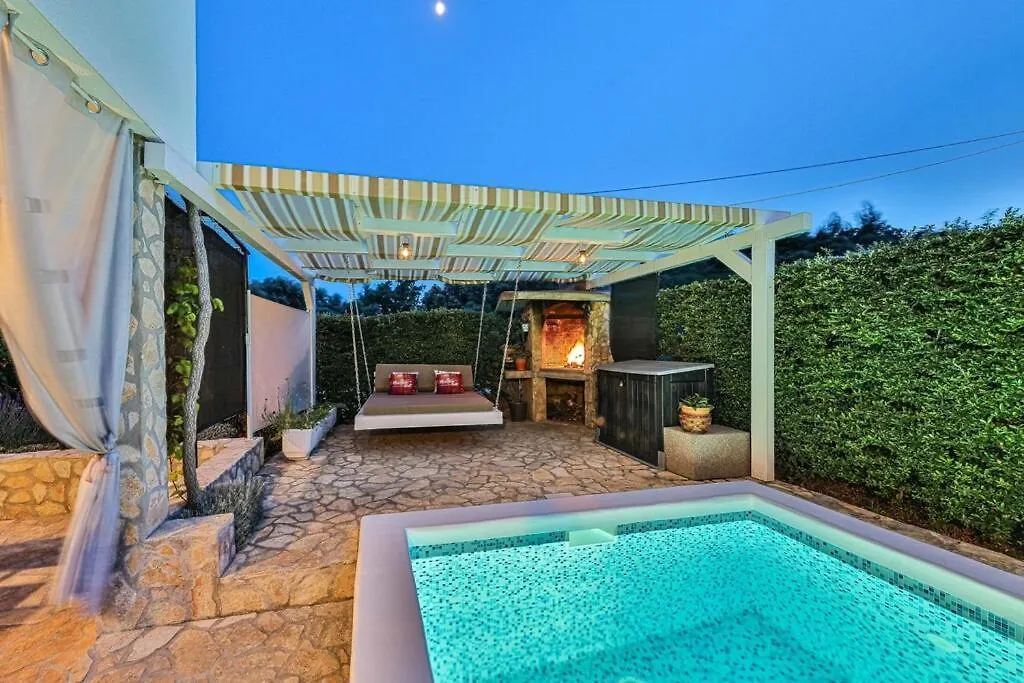 Vila Pasko With Private Pool Kastel Novi
