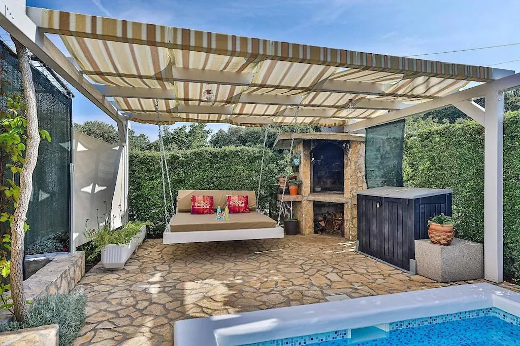 Apartment Vila Pasko With Private Pool Kastel Novi