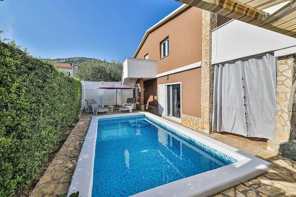 Vila Pasko With Private Pool Kastel Novi