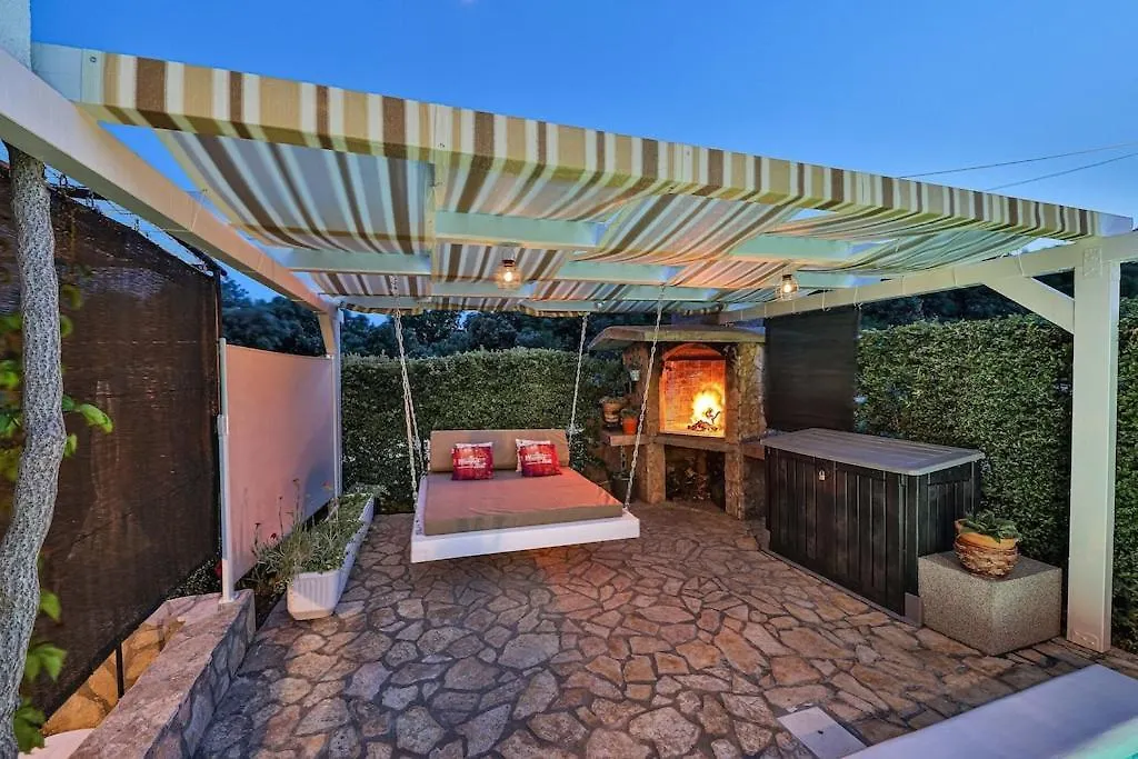 Vila Pasko With Private Pool Kastel Novi 0*,  Croatia