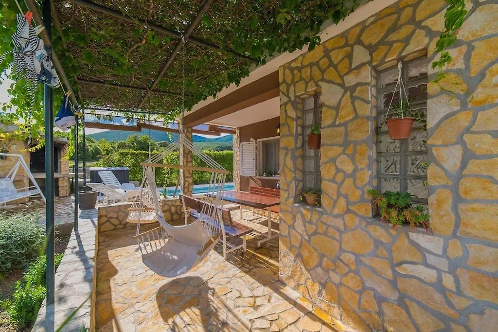 Vila Pasko With Private Pool Kastel Novi